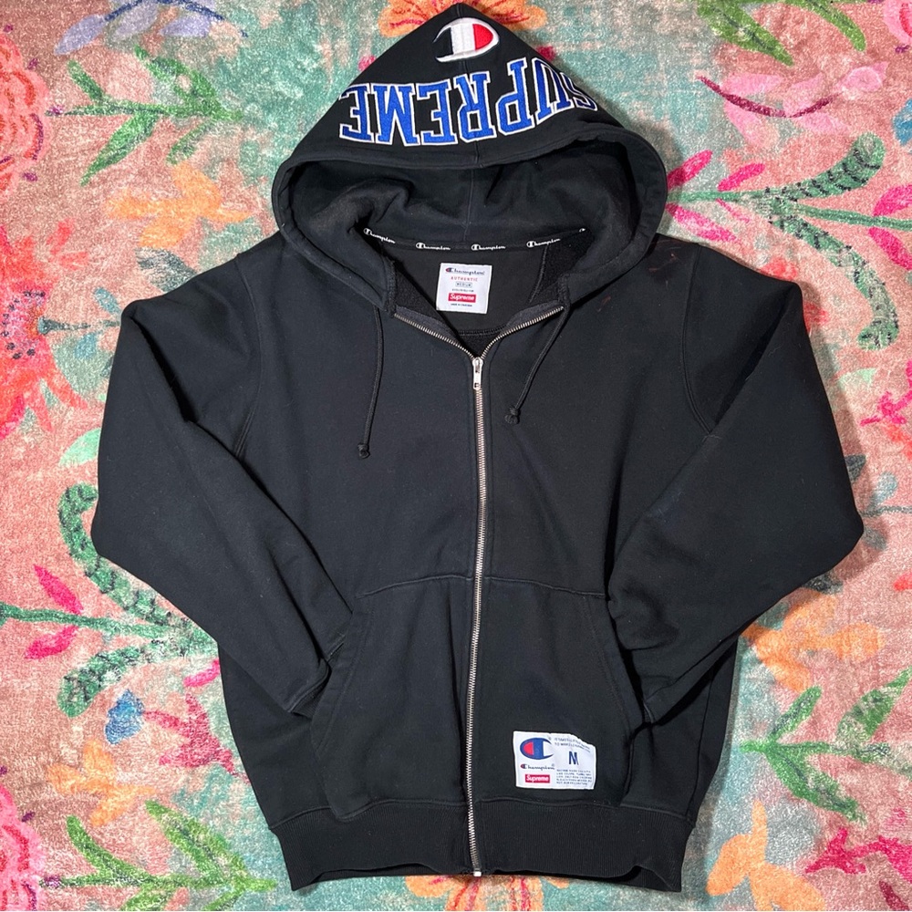 CHAMPION X SUPREME HOODIE ZIP UP - SIZE MEDIUM